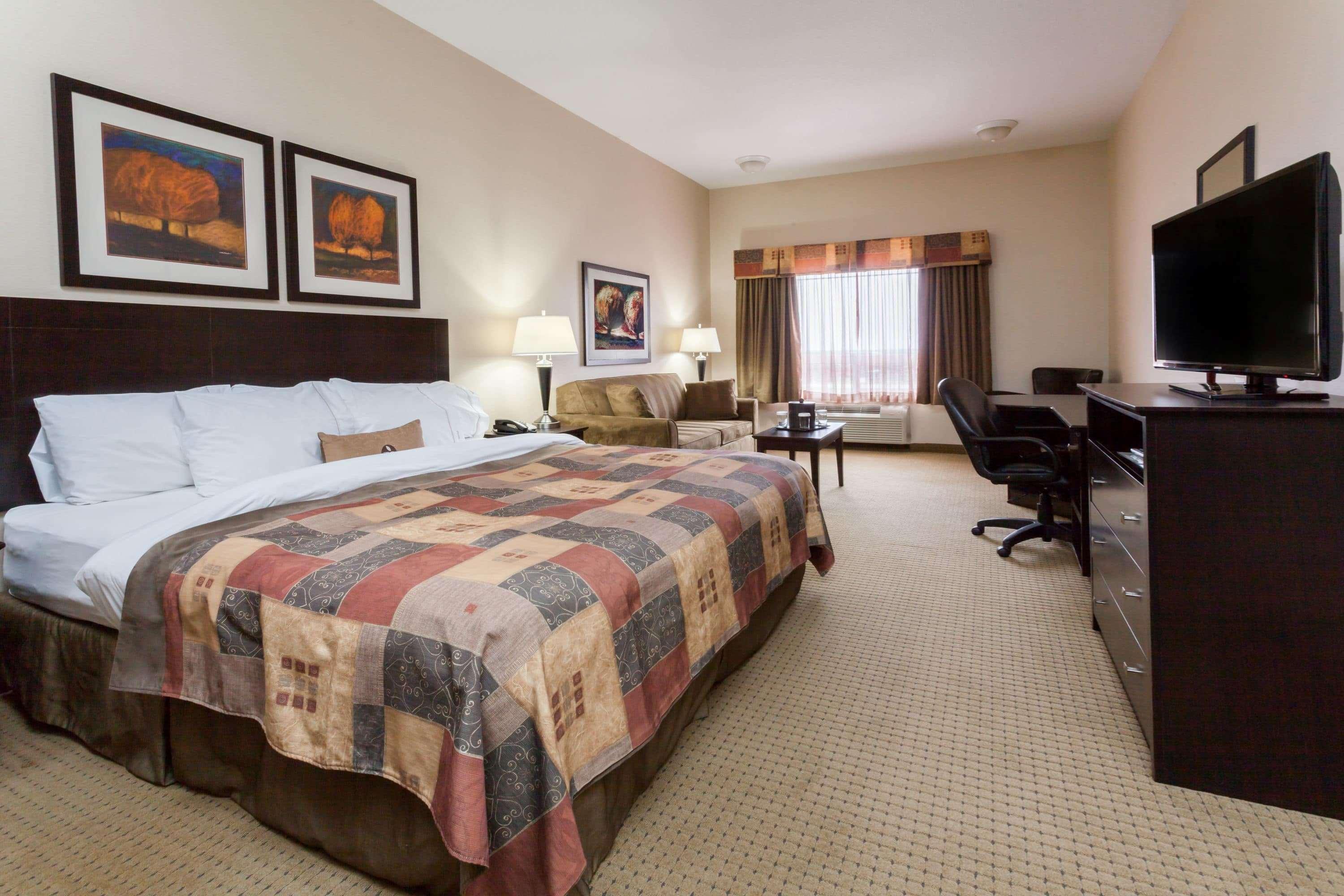 Ramada By Wyndham Hotel 3*