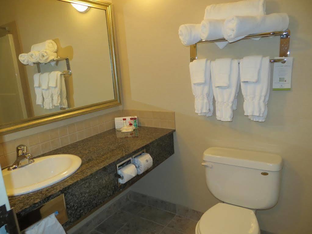 Ramada By Wyndham