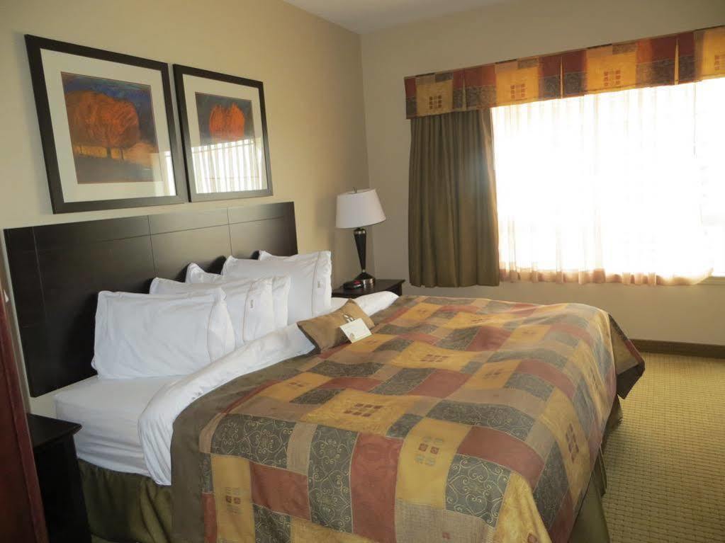 Ramada By Wyndham Hotel 3*